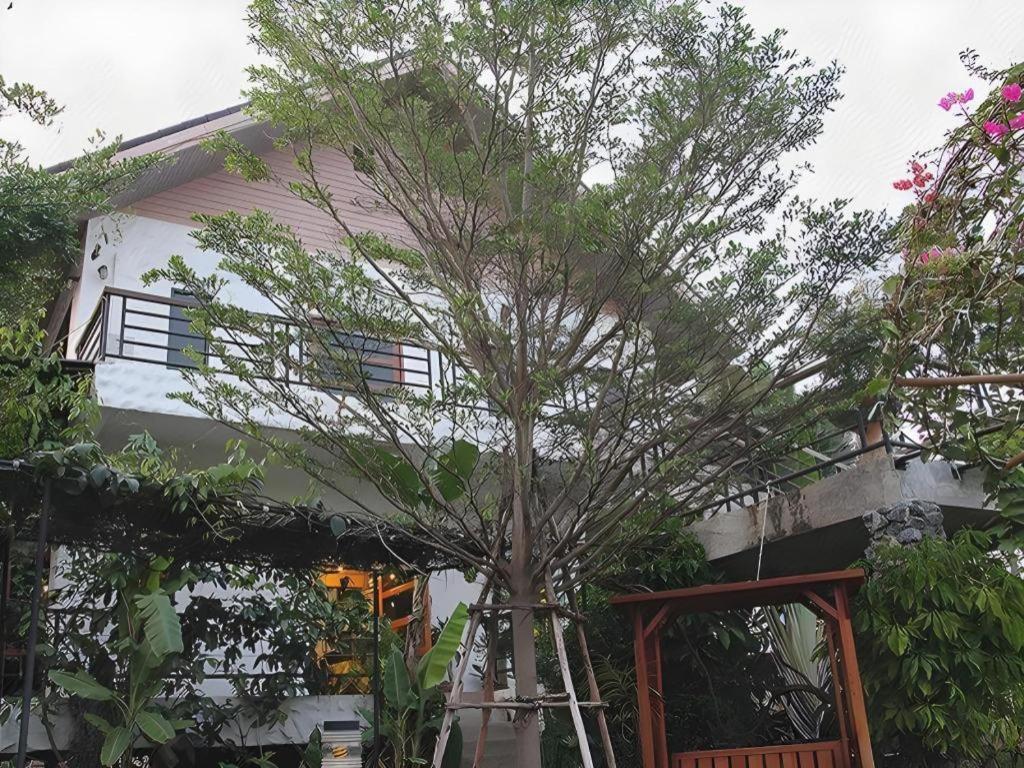 Chayada Garden House And Resort Hotel Nakhonratchasima Exterior foto
