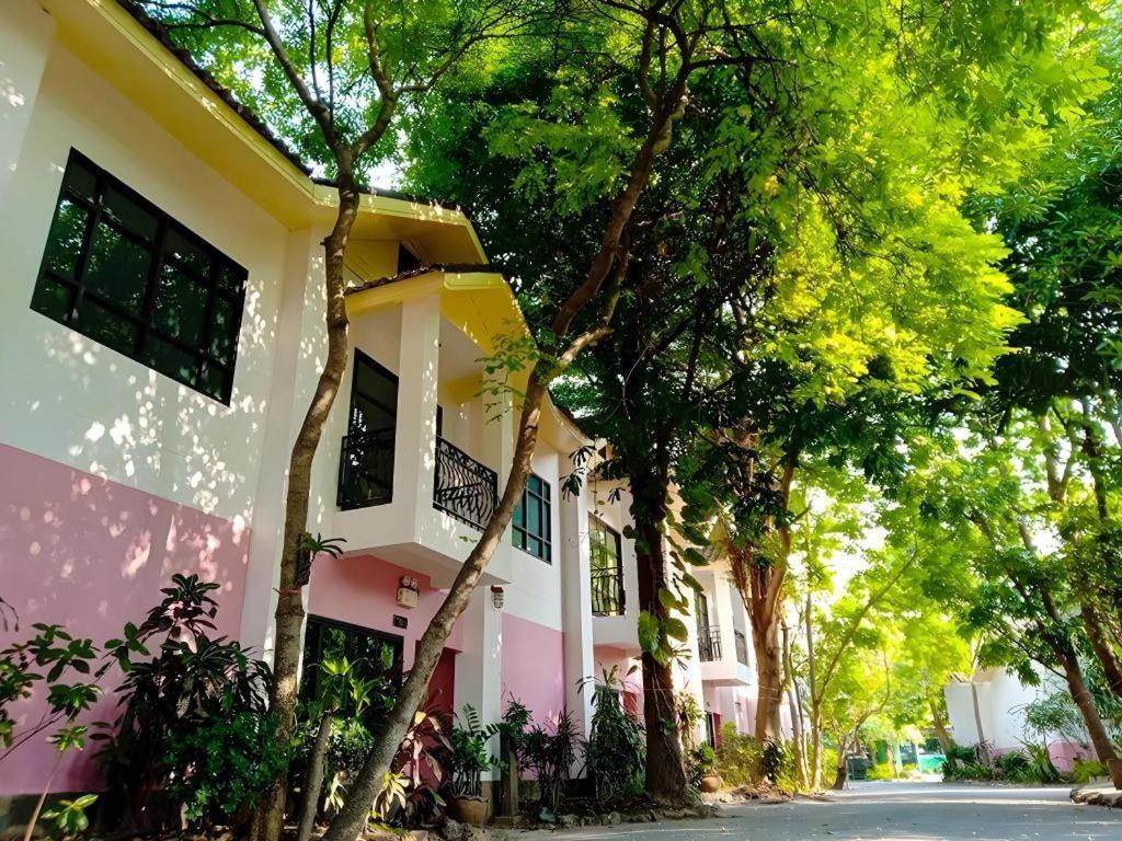 Chayada Garden House And Resort Hotel Nakhonratchasima Exterior foto